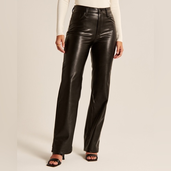 Abercrombie & Fitch Pants - Curve Love Vegan Leather 90s Relaxed Pant